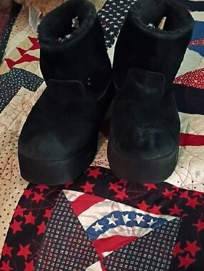 Black Women’s Platform Winter Boots